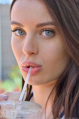African Tall Girl Escorts in Sector 54 Gurgaon