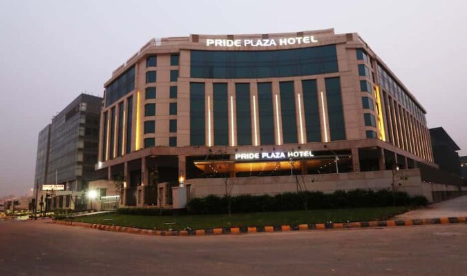 Escorts Near Pride Plaza Hotel Aerocity New Delhi